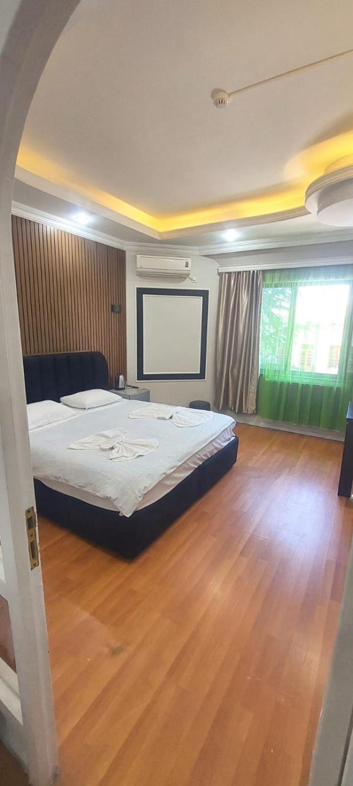 Metrepol Hotel Μπατούμι Εξωτερικό φωτογραφία